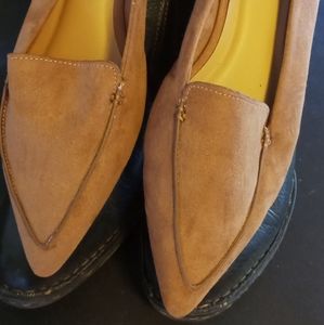 COPY - Size 8-1/2 women's NWT Lulu's flats